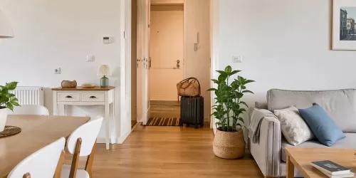 Alt+ Casa preparada para reducir el consumo eléctrico en vacaciones.webp